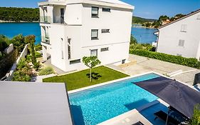 Villa Veronica With Pool And Boat Mooring First Line At Sea